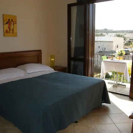 Sikania 3*