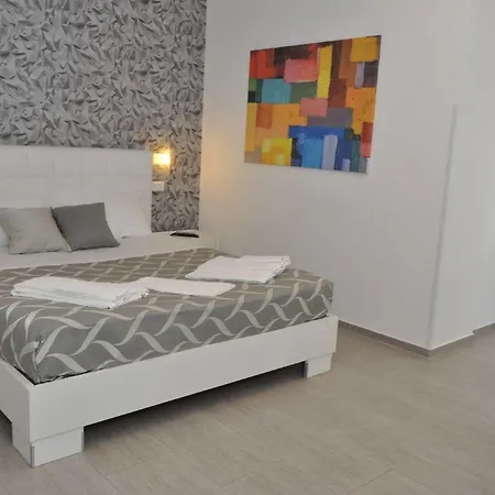 Sikania Hotel 3*
