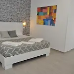 Sikania Hotel 3*