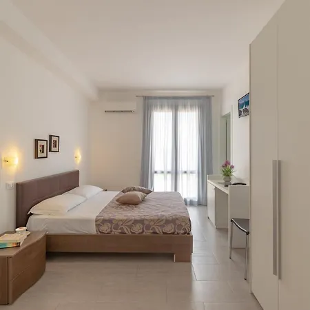 Sikania Hotel